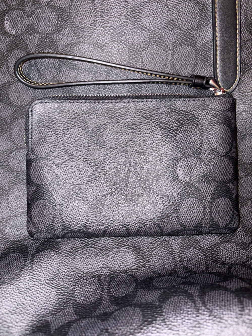 2 PIECE SET COACH Black Signature Tote and wristlet with Moon & Cat Motif - Picture 7 of 9